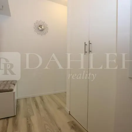 Einpark Fabulous With Private Parking *